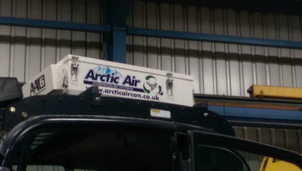 AA6 Arctic Air overpressure system fitted to JCB JS200W